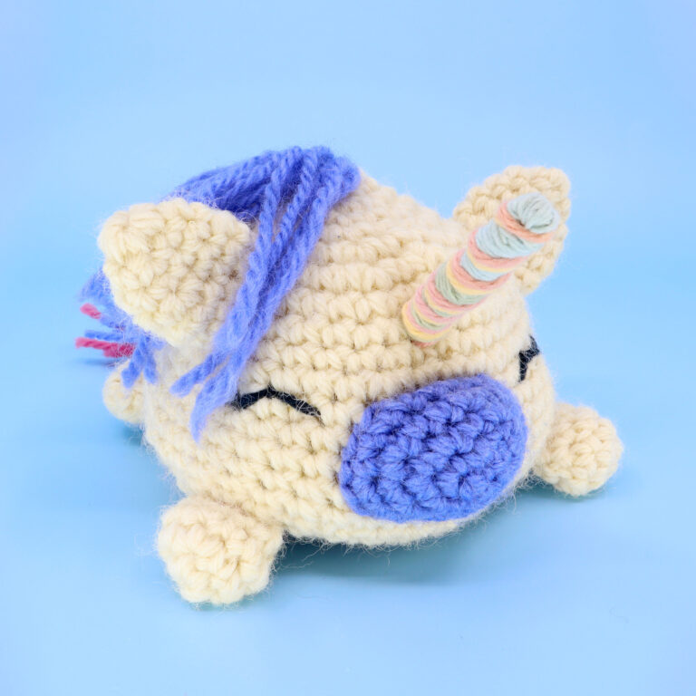 08_ReversibleUnicorn_blue_square