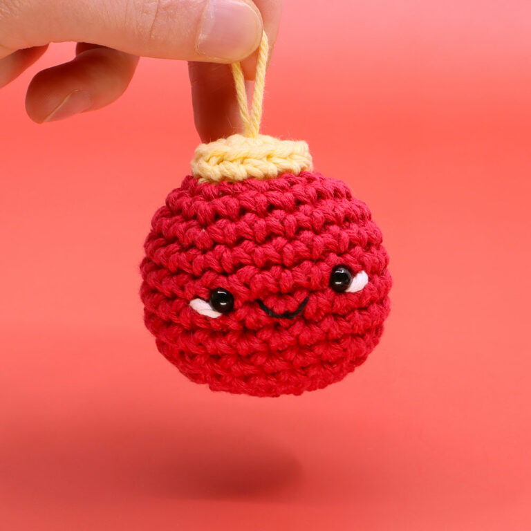 03_ChristmasOrnament_square
